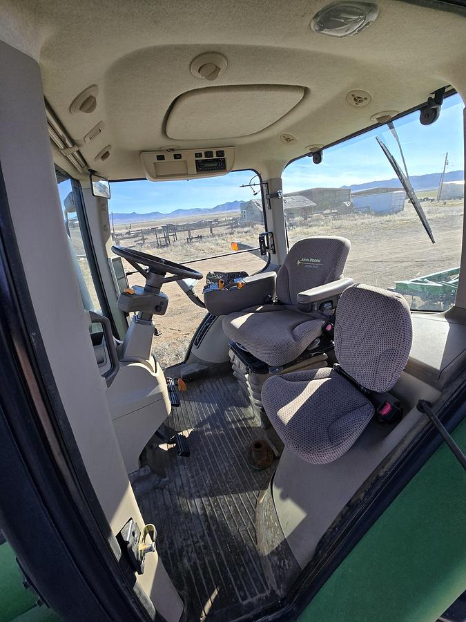 Used John Deere 8285R Tractor w/ 4200 hrs + Duals