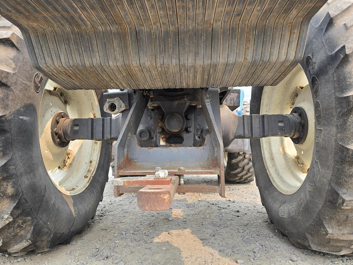 Used New Holland TV140 Bi-Directional Tractor w/ 3200 hrs