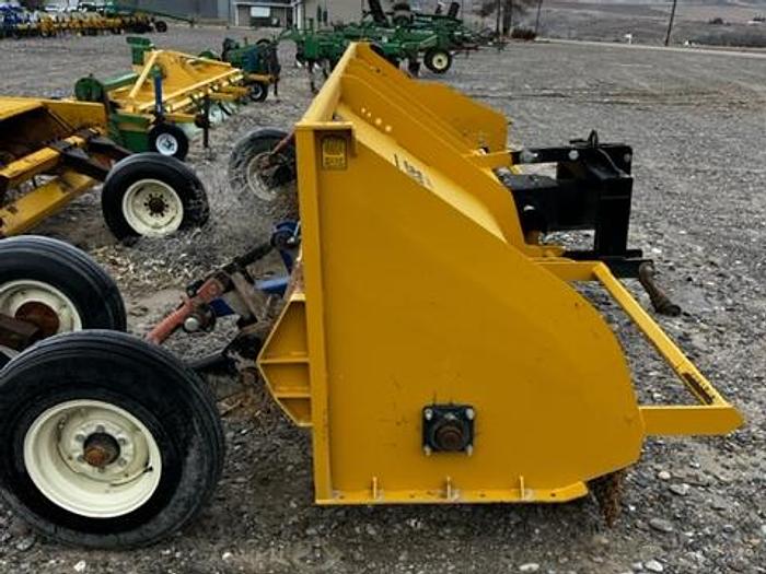 Used 8R22 Newhouse 1530 Onion Shredder