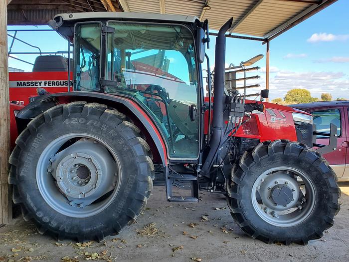 Used 2019 Massey Ferguson 4707 Tractor - 800 hrs
