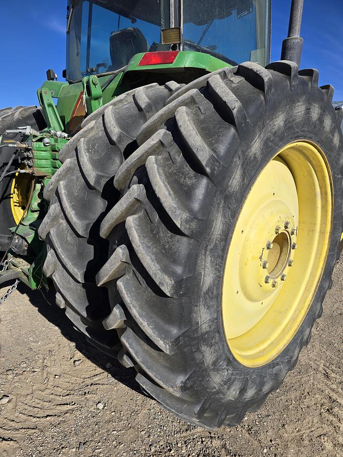Used 1996 John Deere 8400 Tractor