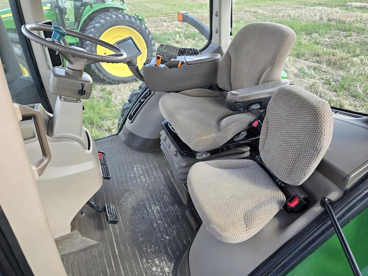 Used 2012 John Deere 8285R Tractor w/ IVT