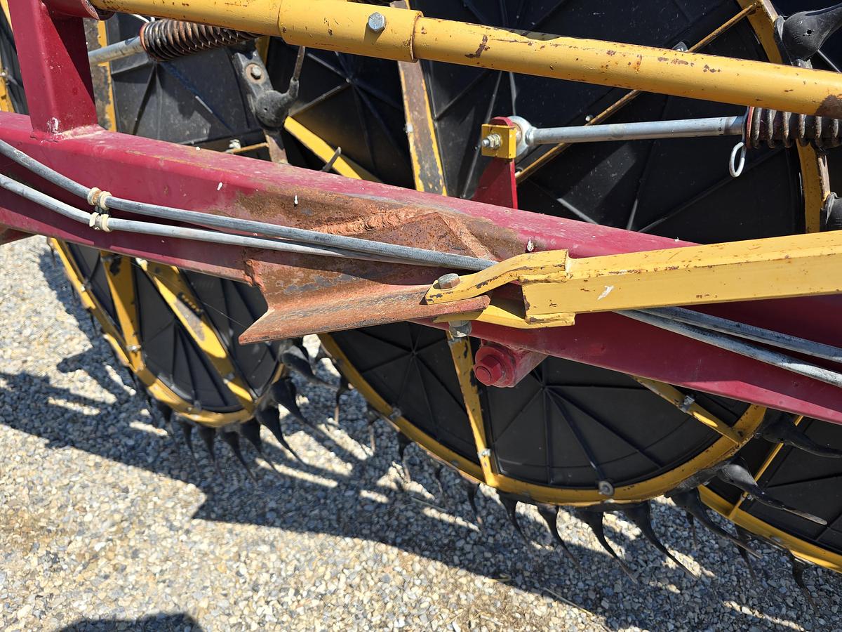 Used 2015 Darf 1017FDWB Wheel Rake (2 Available)