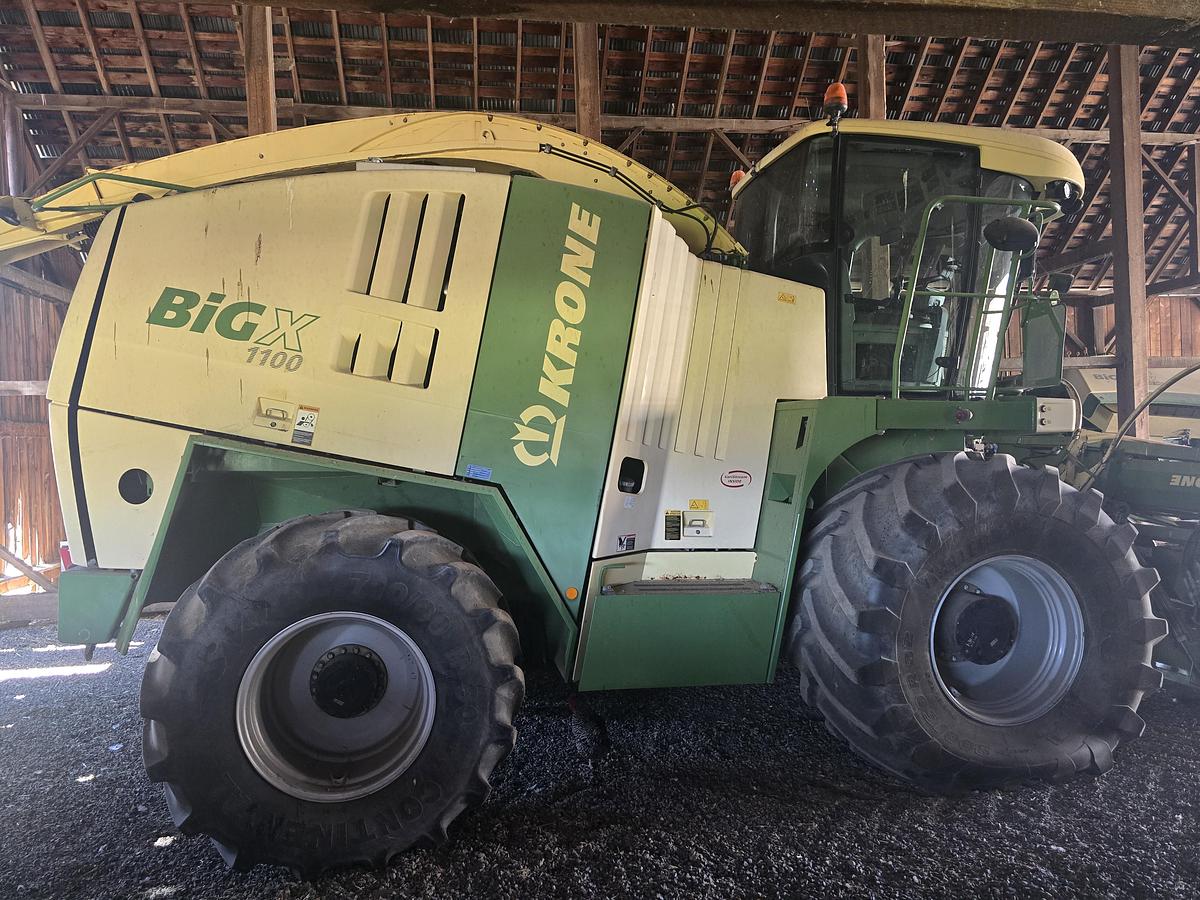 Used 2012 Krone Big X 1100 Forage Harvester + Headers