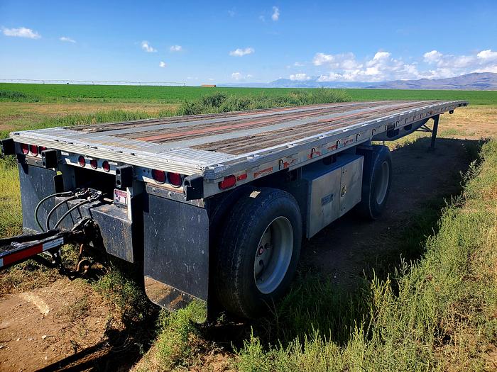 Used 48' + 30' Hay / Flatbed Trailer Set - Reinke w/ Western