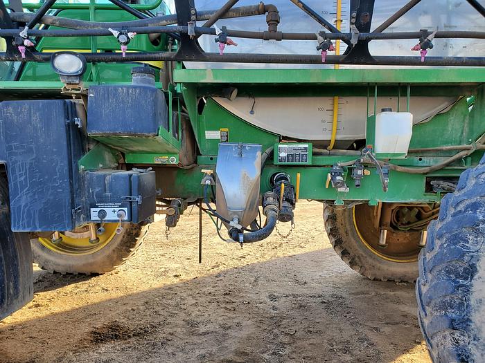Used 2006 John Deere 4920 Sprayer w/ 4000 hrs