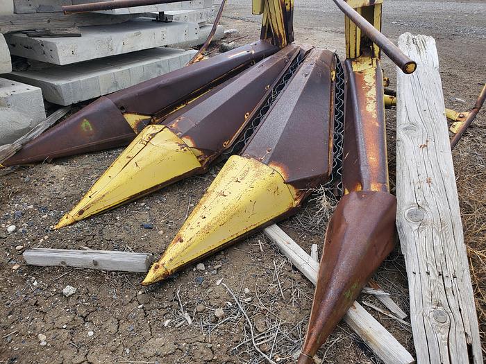 Used John Deere 5820 Forage Harvester / Chopper w/ 3 Headers