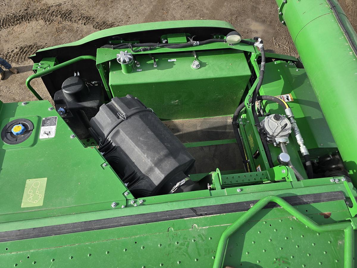 Used 2018 John Deere S780 Combine