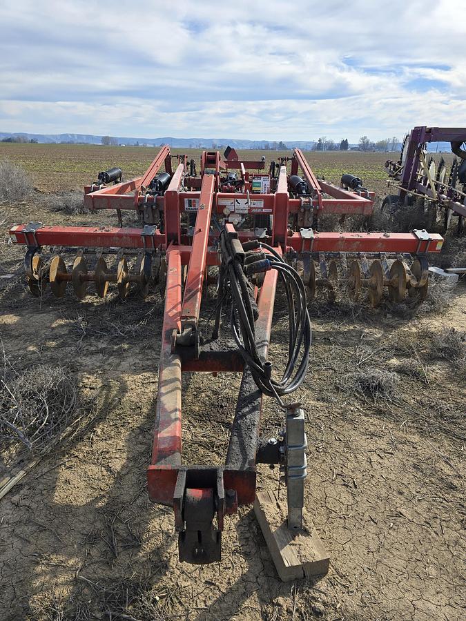 Used Krause 4850-15 Disk Ripper - 7 Shank