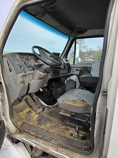 Used 98' Ford Louisville Silage Truck w/ Allison Trans