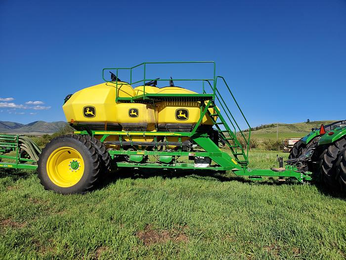 Used 2021 John Deere 730 / 1910 Air Drill