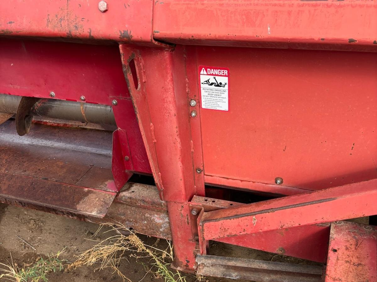 Used Case 1083 Corn Header - 8R30