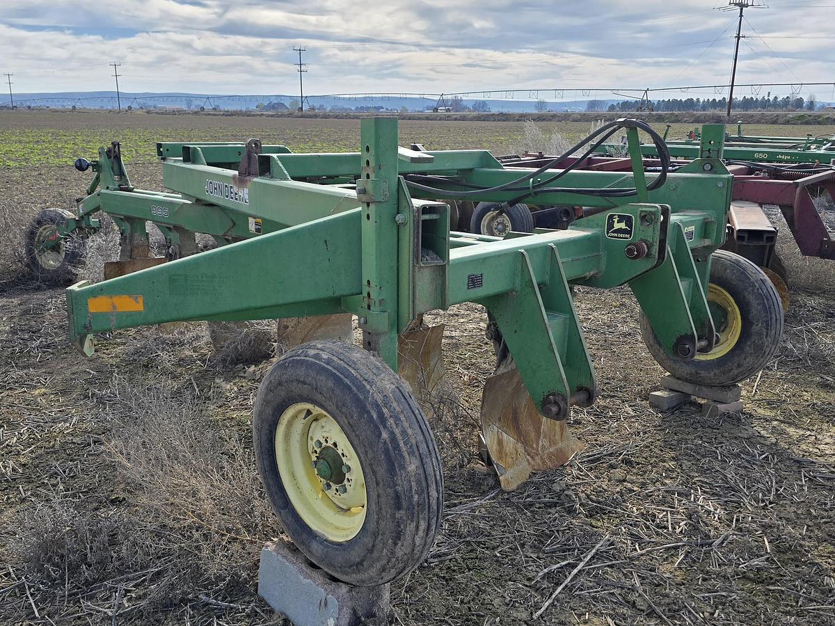 Used John Deere 995 Plow - 6 Bottom