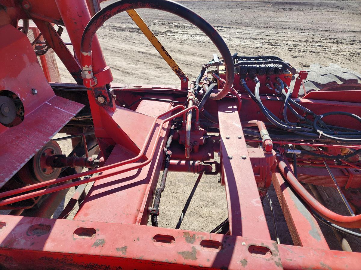 Used 2000 New Holland 1095 Balewagon w/ 3300 hrs