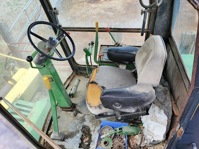 Used John Deere 5820 Forage Harvester / Chopper w/ 3 Headers