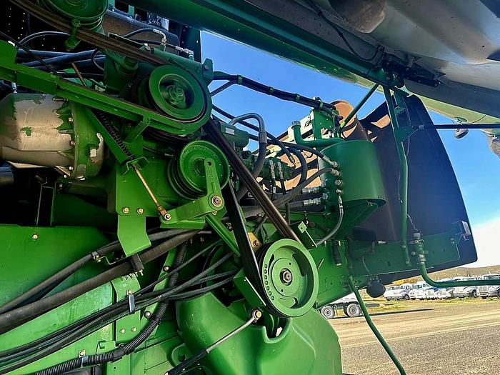 Used 2009 John Deere 9770 STS Combine ** Excellent Condition **