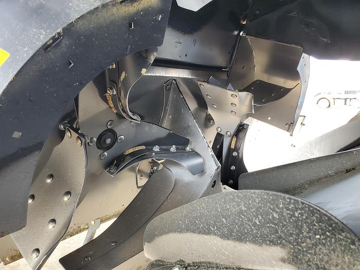 Used 2020 Case IH 9250 Combine w/ 1300 eng hrs