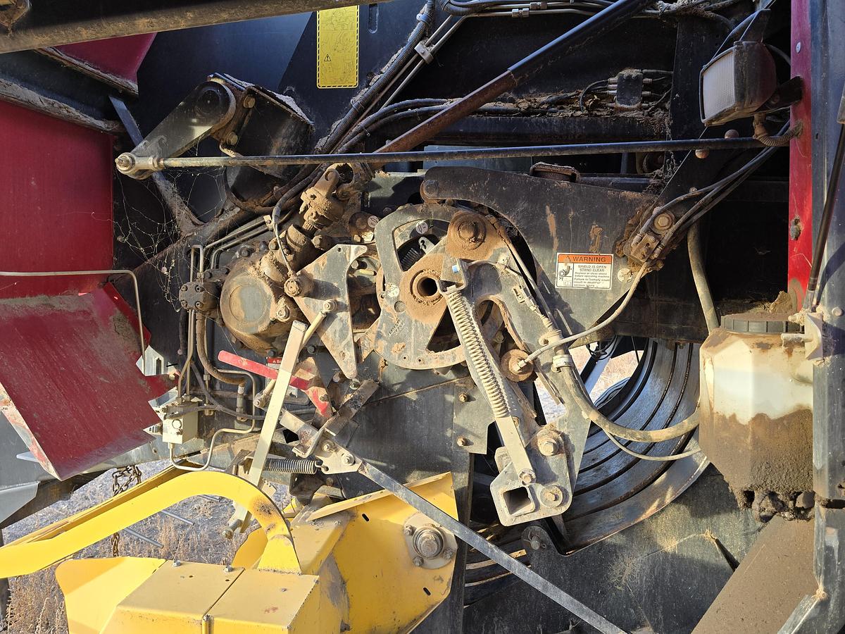 Used 2007 New Holland BB960A Baler