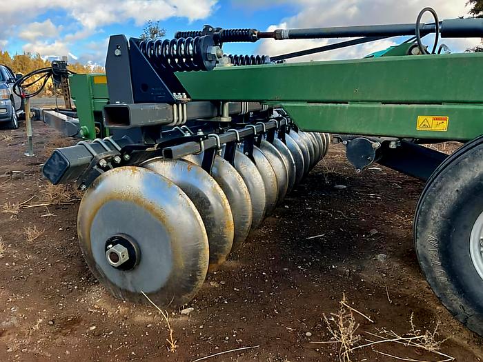 Used 2017 12' Wishek 842N Offset Disk
