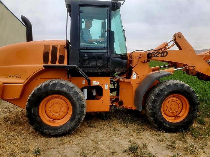 Used Case 521D Wheel Loader w/ 3000 hrs