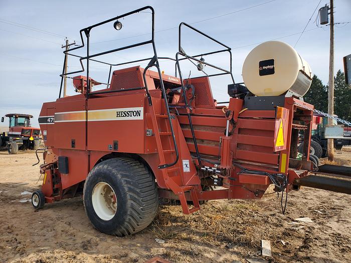 Used 2002 Hesston 4790 Baler w/ Accumulator