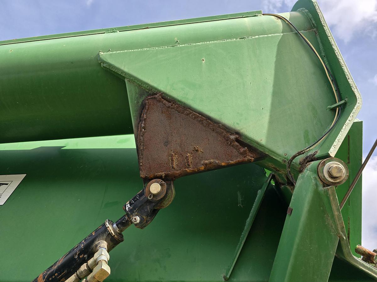 Used J&M 750 Grain Cart