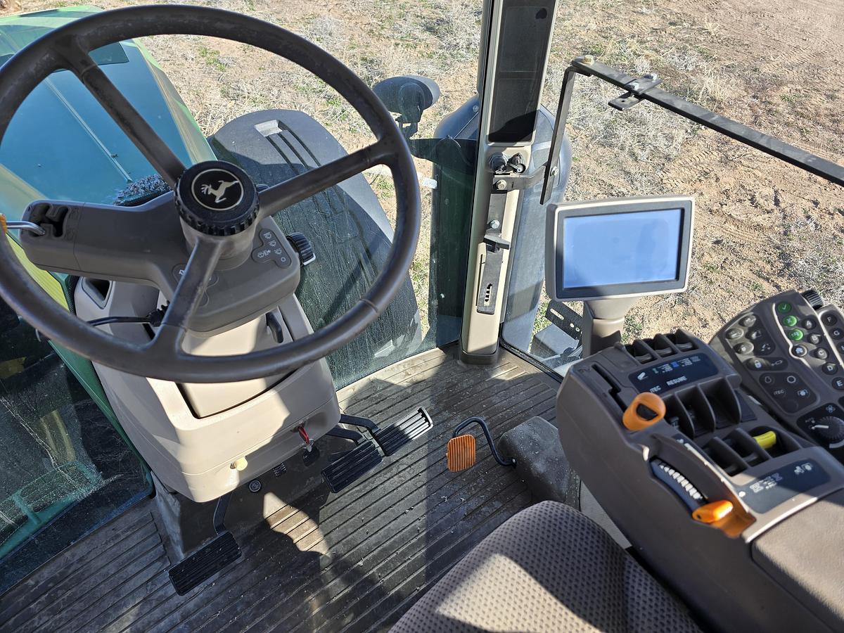 Used John Deere 8285R Tractor w/ 4200 hrs + Duals