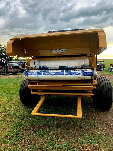 Used 2022 Vermeer 605N Rounnd Baler ** only 1300 Bales **