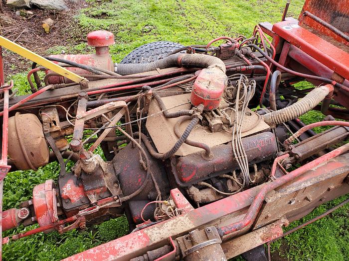 Used New Holland 1048 Balewagon