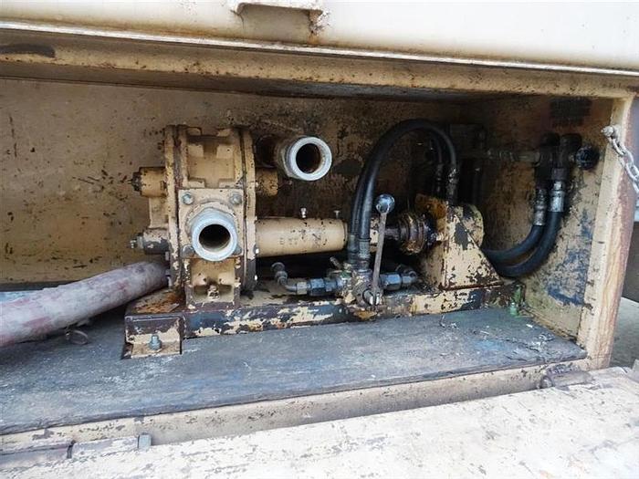 Used 1991 Mack RD600GK Water Truck