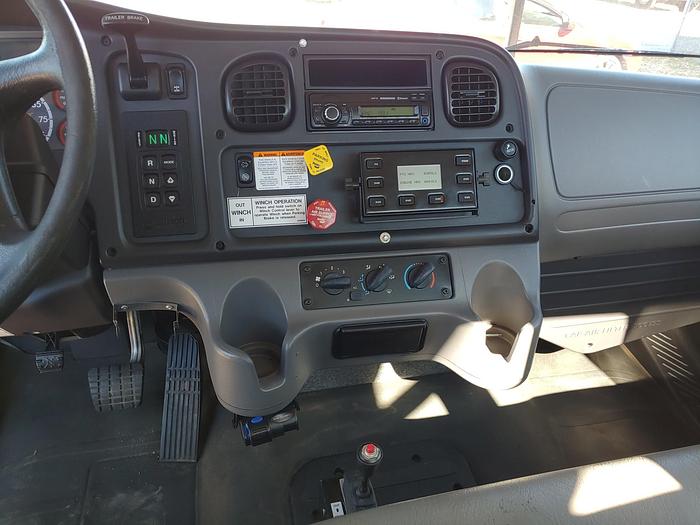 Used Terex Commander C4047 Digger Derrick on 2016 Freightliner M2 106 Reg Cab Utility Truck – G2173