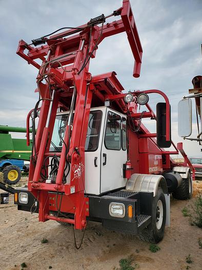 Used 2004 Stinger 4400 Bale Stacker