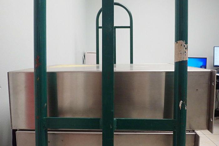 Used Bruker Type BLAH 1000 200-400 MHz Amplifier