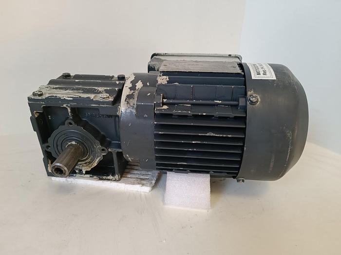 Gebraucht Getriebemotor, 18 rpm, 38Nm, W20DT71K4, SEW Eurodrive, gebraucht - überholt