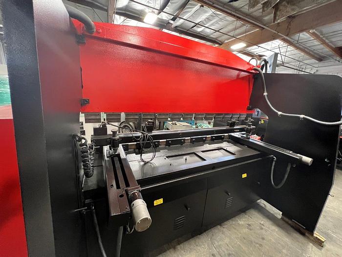 Used 1984 110 Ton Amada RG-100 CNC Press Brake