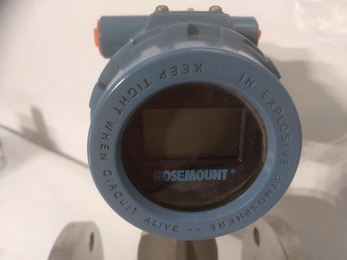 Caudalímetro Vortex 8800, F020SD1N3D1I1M5, Rosemount, Eex, nuevo
