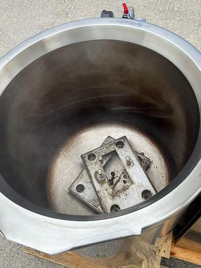 Used ELECTROLUX TIPPING KETTLE