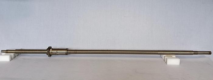 Geschliffener Präzisions Kugelgewindetrieb, D40mm, 1870mm, , neu