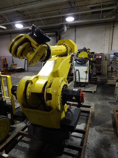 Used FANUC M-900IA/350 WITH RJ-3iB CONTROL