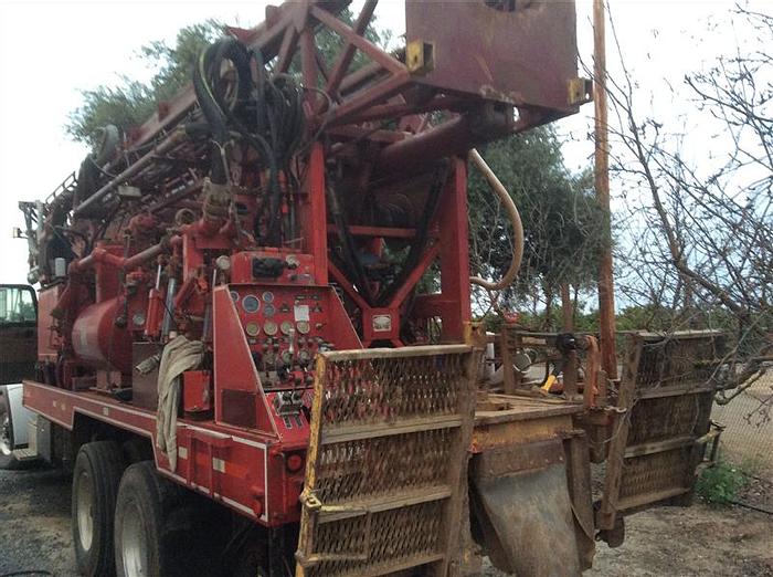 Used 2000 Gefco 30K Drill Rig