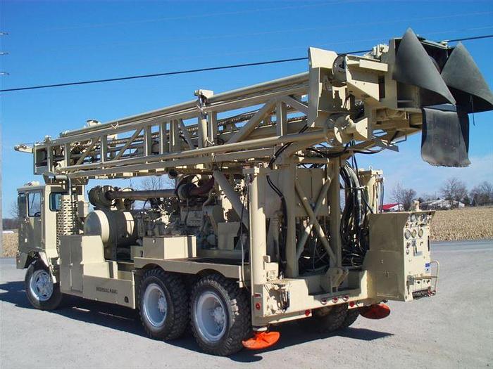 Used 1980 Ingersoll-Rand T4W Drill Rig
