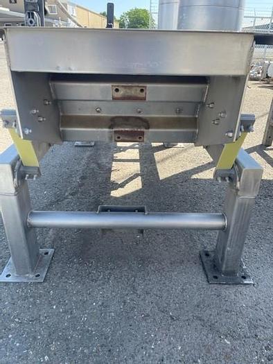 Used Ghazarian Welding & Fabrication Inc. Vibratory Separator Screen Shaker