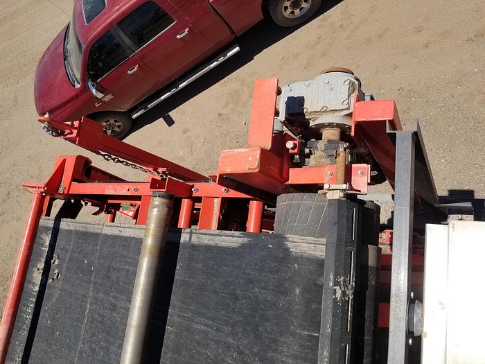 Used Sold 2017 SANDVIK UI310 IMPACT CRUSHER at Grinder Crusher Screen