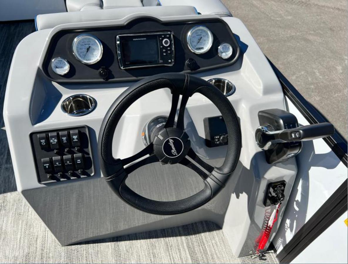 2026 Bentley Pontoons 223 Bolt