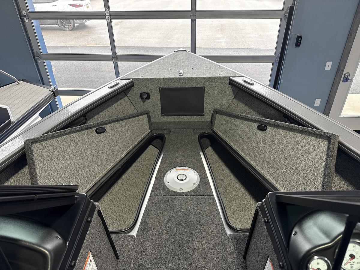 Used 2026 Lund 1875 Fisherman