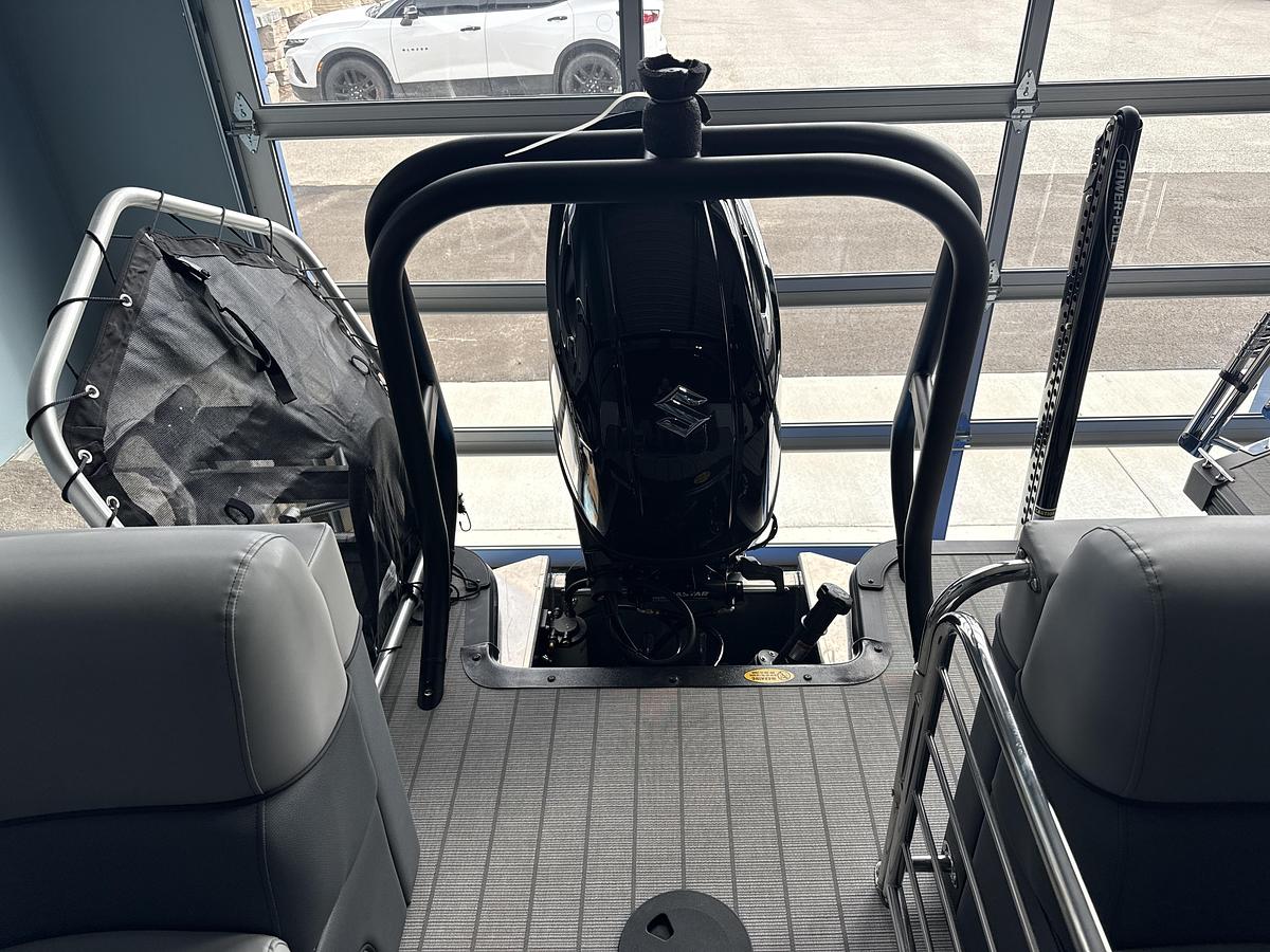 Used 2026 Bentley Pontoons 223 Elite Admiral