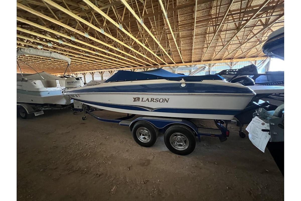 Used 2006 Larson 204 Escape