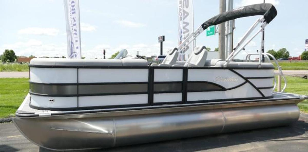 2026 Bentley Pontoons Legacy 243 Navigator Ext