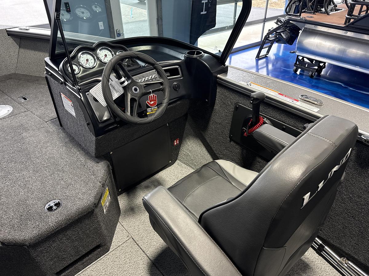 Used 2026 Lund 1875 Fisherman