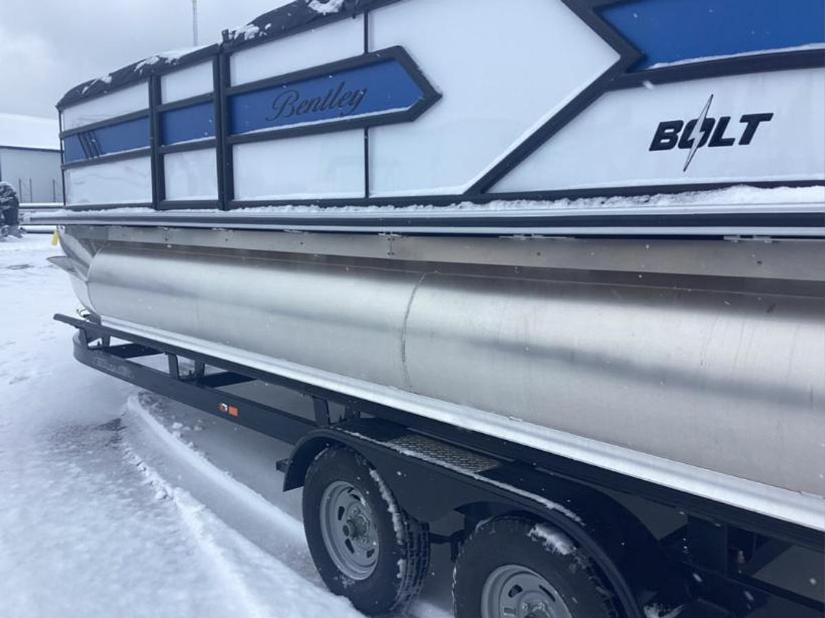 2026 Bentley Pontoons 223 Bolt